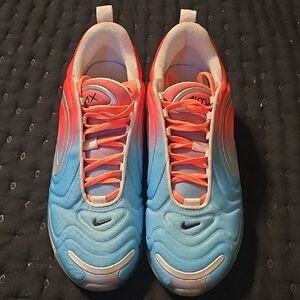 Nike Air Max 720 Sneakers